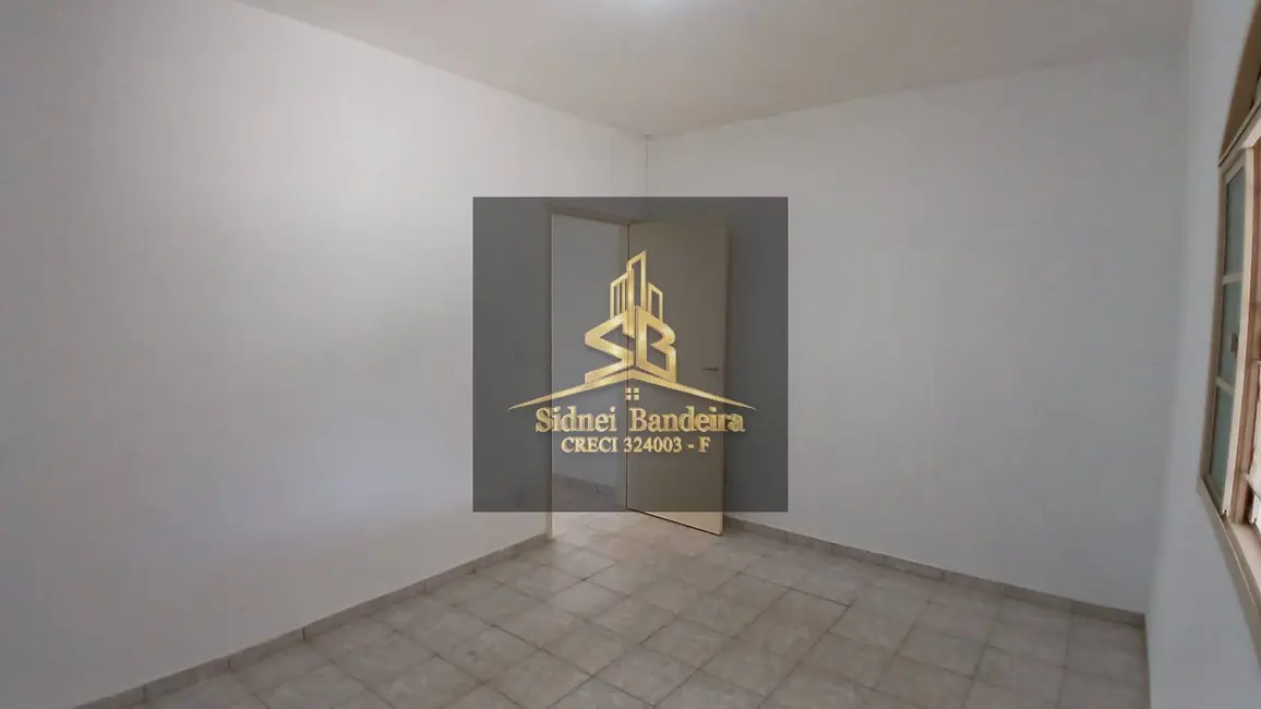 Foto 8 de Casa com 2 quartos à venda, 250m2 em Jardim Ana Rosa, Taubate - SP
