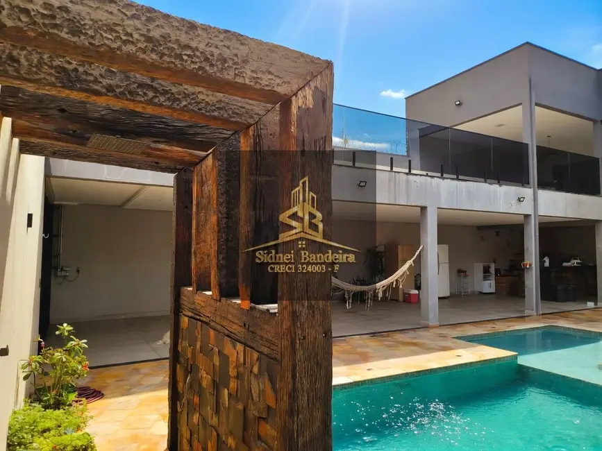 Foto 8 de Casa com 3 quartos à venda, 300m2 em Jardim Oásis, Taubate - SP