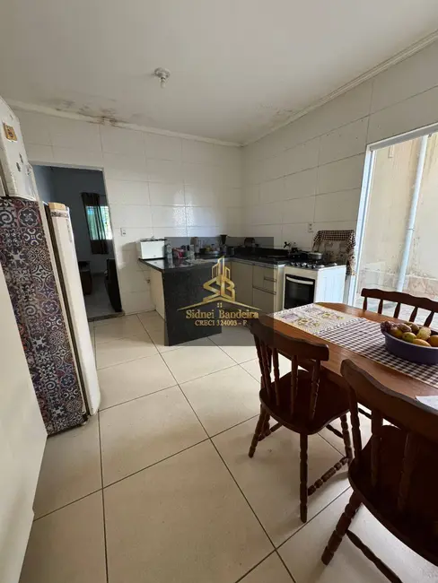 Casa com 3 quartos à venda, 174m2 em Estiva, Taubate - SP - imagem 8 Foto 8 de Casa com 3 quartos à venda, 174m2 em Estiva, Taubate - SP