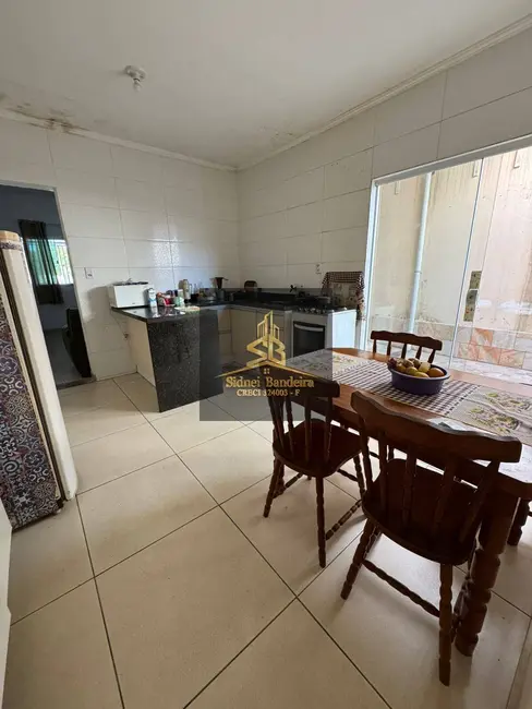 Casa com 3 quartos à venda, 174m2 em Estiva, Taubate - SP - imagem 6 Foto 6 de Casa com 3 quartos à venda, 174m2 em Estiva, Taubate - SP