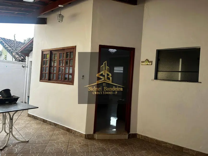 Foto 4 de Casa com 2 quartos à venda, 132m2 em Vila Marly, Taubate - SP