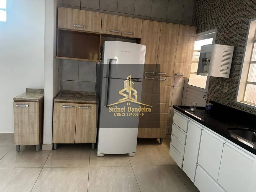 Foto 9 de Casa com 2 quartos à venda, 132m2 em Vila Marly, Taubate - SP