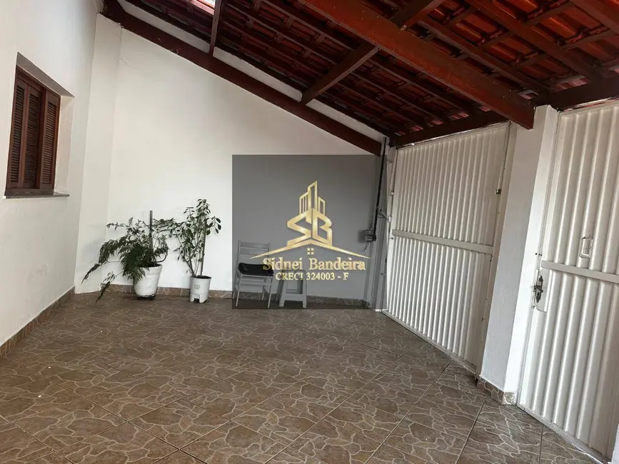 Foto 3 de Casa com 2 quartos à venda, 132m2 em Vila Marly, Taubate - SP