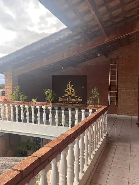 Foto 2 de Casa com 2 quartos à venda, 280m2 em Parque Paduan, Taubate - SP