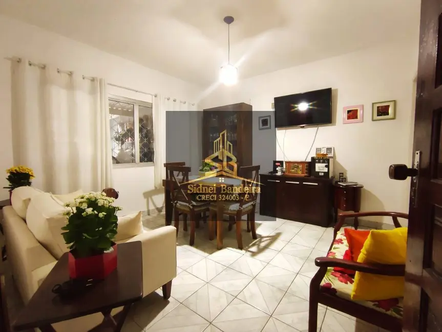 Foto 2 de Casa com 3 quartos à venda, 150m2 em Jardim Ana Emilia, Taubate - SP