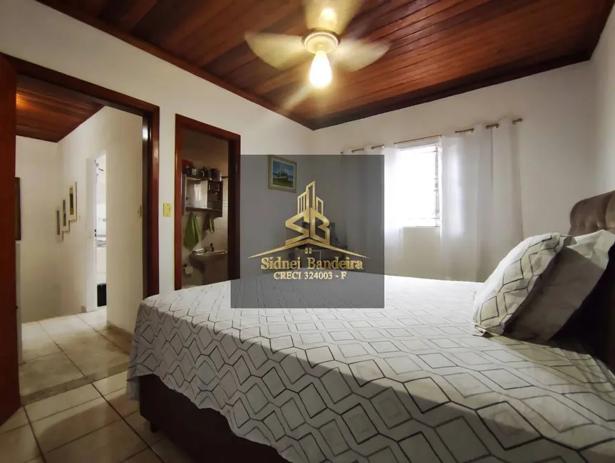 Foto 9 de Casa com 3 quartos à venda, 150m2 em Jardim Ana Emilia, Taubate - SP