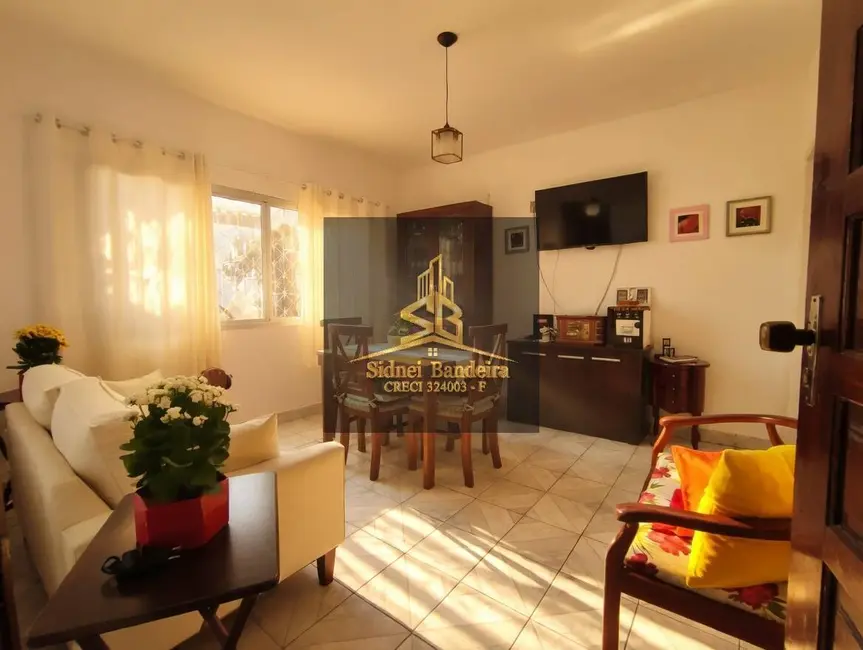 Foto 1 de Casa com 3 quartos à venda, 150m2 em Jardim Ana Emilia, Taubate - SP