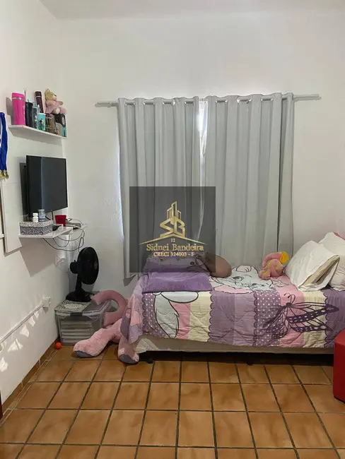 Foto 3 de Casa com 3 quartos à venda, 670m2 em Loteamento Jardim das Industrias, Taubate - SP