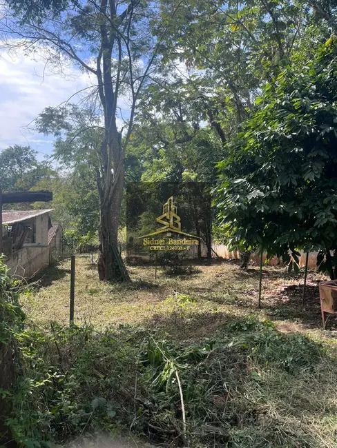 Foto 5 de Chácara com 3 quartos à venda, 1500m2 em Loteamento Chácaras Ingrid, Taubate - SP