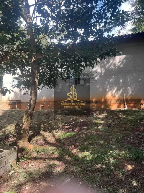Foto 4 de Chácara com 3 quartos à venda, 1500m2 em Loteamento Chácaras Ingrid, Taubate - SP