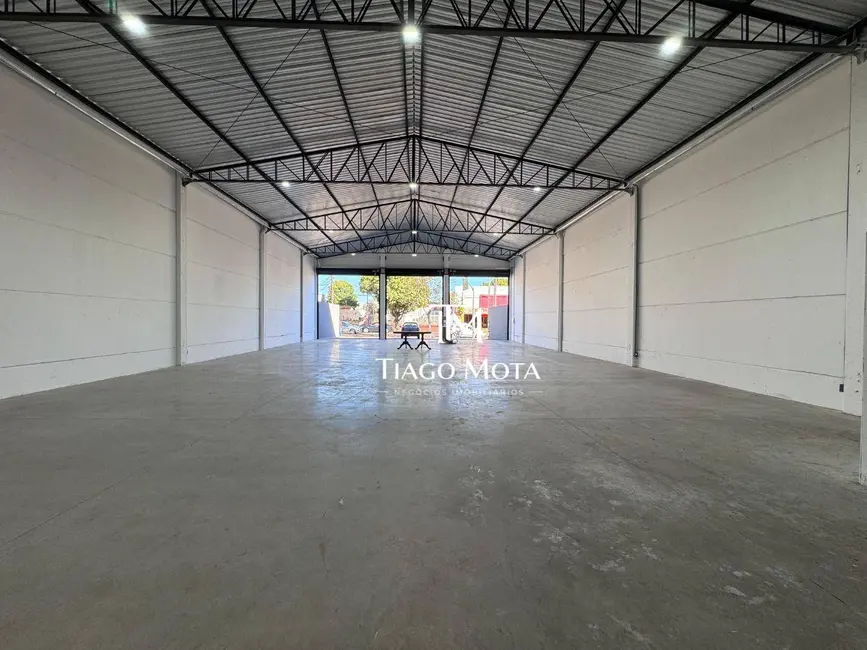 Foto 8 de Armazém / Galpão para alugar, 455m2 em Antares, Londrina - PR