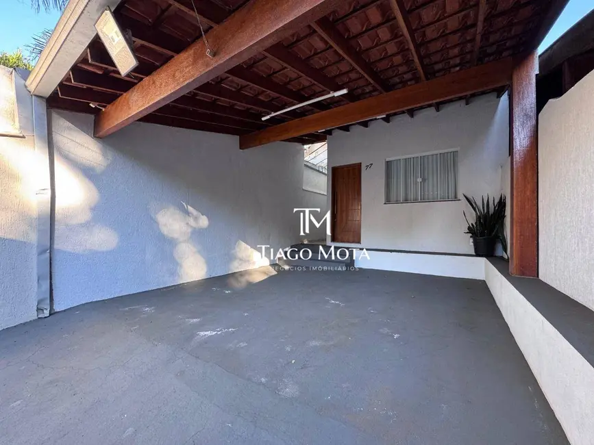 Casa com 3 quartos à venda, 182m2 em Cambezinho, Londrina - PR - imagem 3 Foto 3 de Casa com 3 quartos à venda, 182m2 em Cambezinho, Londrina - PR