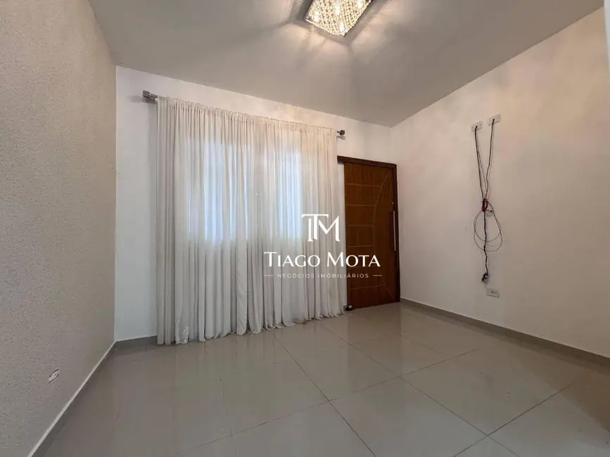 Casa com 3 quartos à venda, 182m2 em Cambezinho, Londrina - PR - imagem 5 Foto 5 de Casa com 3 quartos à venda, 182m2 em Cambezinho, Londrina - PR