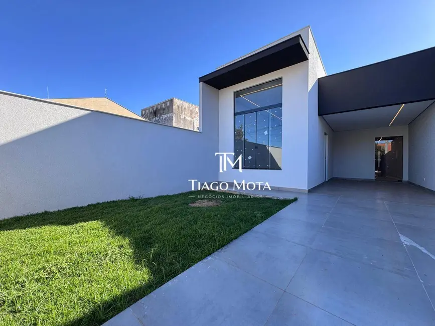 Casa com 3 quartos à venda, 140m2 em Residencial José B Almeida, Londrina - PR - imagem 1 Foto 1 de Casa com 3 quartos à venda, 140m2 em Residencial José B Almeida, Londrina - PR