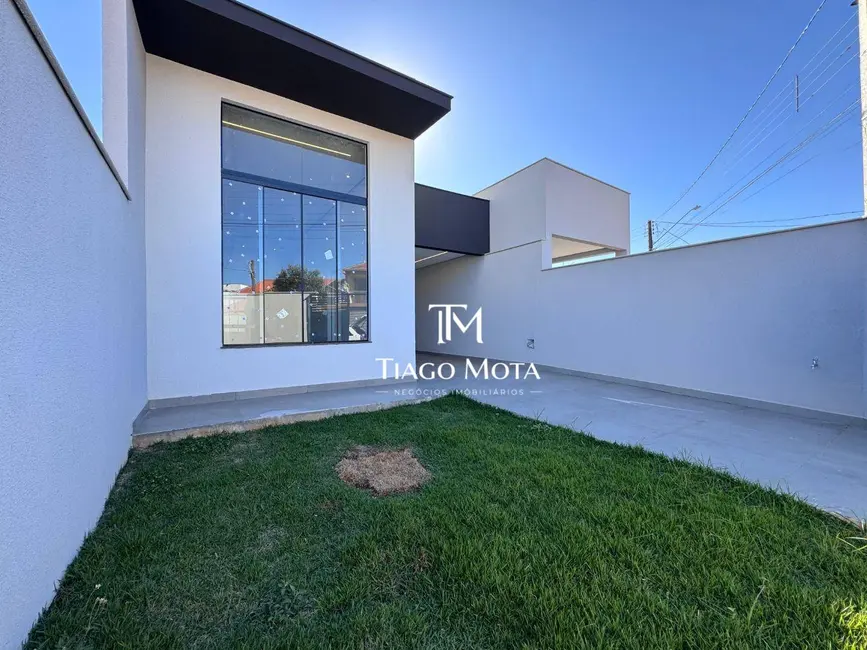 Casa com 3 quartos à venda, 140m2 em Residencial José B Almeida, Londrina - PR - imagem 3 Foto 3 de Casa com 3 quartos à venda, 140m2 em Residencial José B Almeida, Londrina - PR