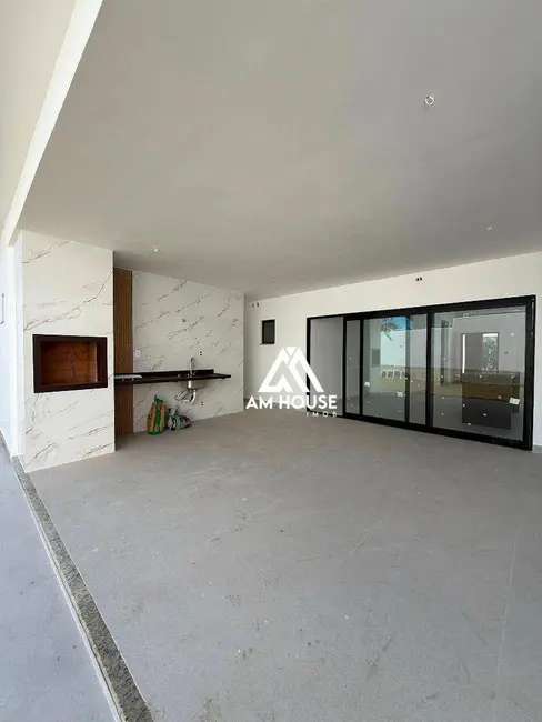 Foto 7 de Casa de Condomínio com 3 quartos à venda, 360m2 em Nova São Pedro, Sao Pedro Da Aldeia - RJ