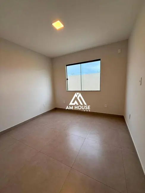 Casa de Condomínio com 3 quartos à venda, 192m2 em Nova São Pedro, Sao Pedro Da Aldeia - RJ - imagem 8 Foto 8 de Casa de Condomínio com 3 quartos à venda, 192m2 em Nova São Pedro, Sao Pedro Da Aldeia - RJ