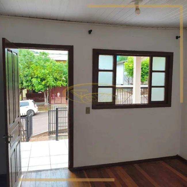 Casa com 3 quartos para alugar, 135m2 em Sarandi - RS - imagem 3 Foto 3 de Casa com 3 quartos para alugar, 135m2 em Sarandi - RS