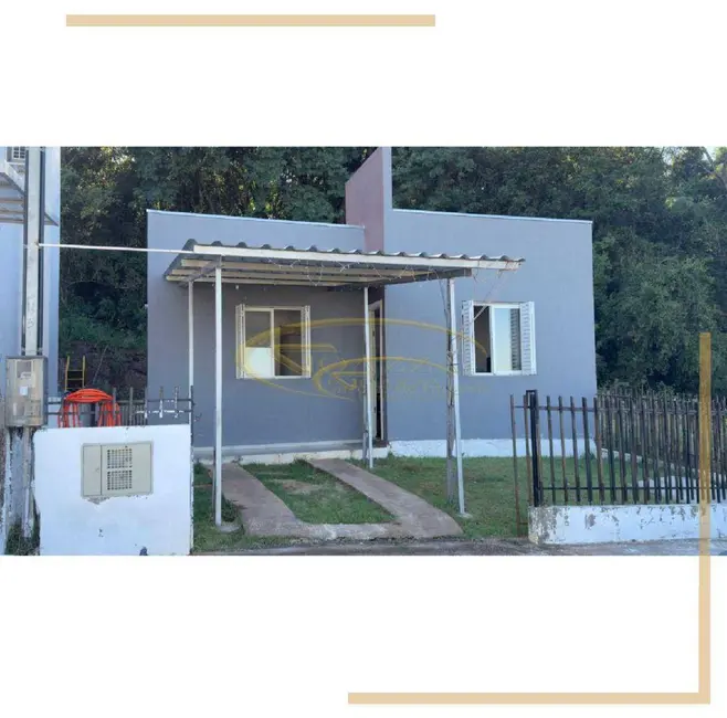 Foto 2 de Casa com 2 quartos à venda, 160m2 em Sarandi - RS