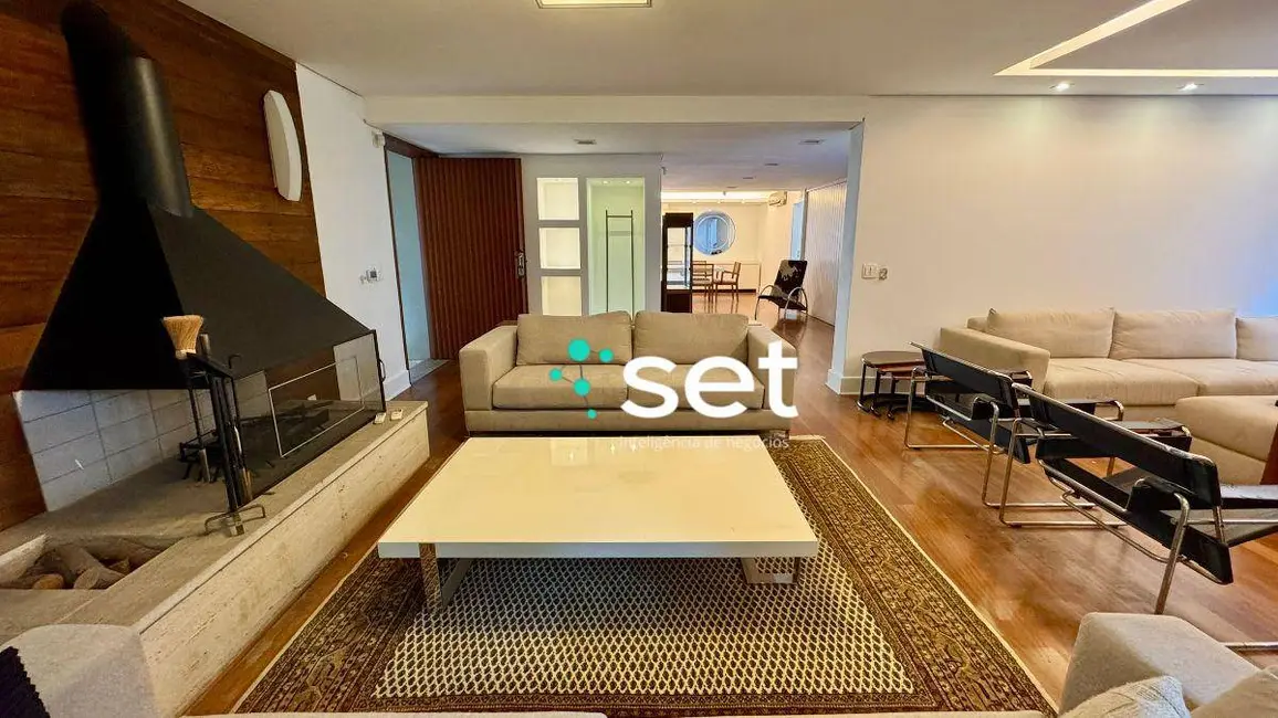 Sobrado com 4 quartos à venda e para alugar, 468m2 em Alto de Pinheiros, São Paulo - SP - imagem 2 Foto 2 de Sobrado com 4 quartos à venda e para alugar, 468m2 em Alto de Pinheiros, São Paulo - SP