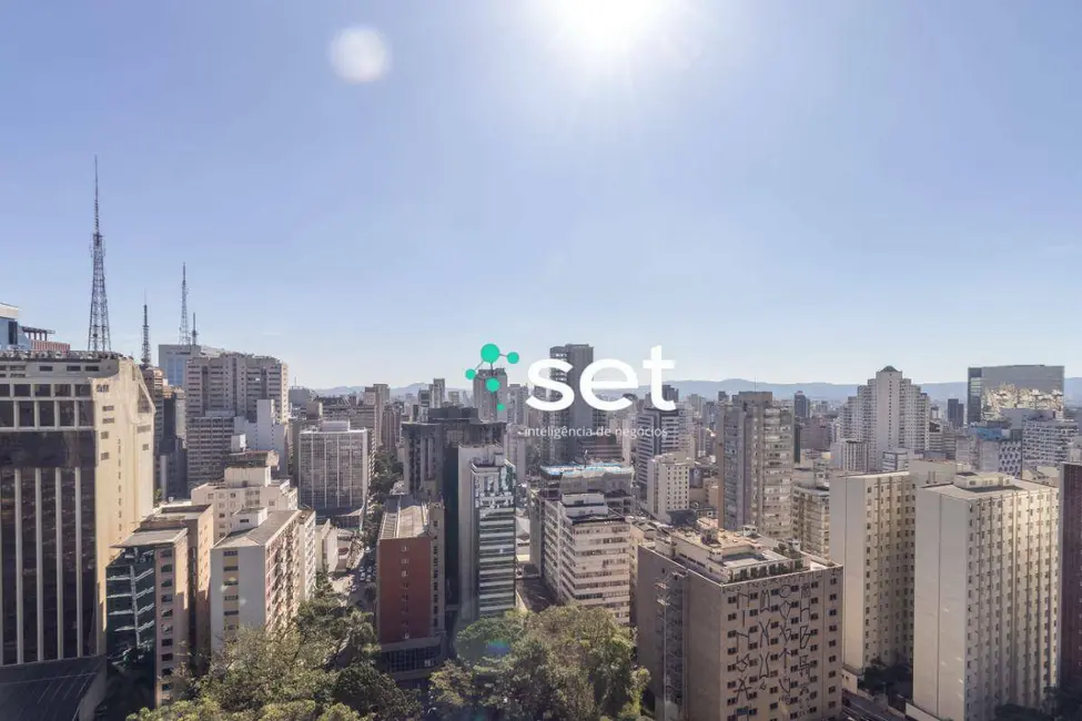 Foto 9 de Apartamento com 2 quartos à venda, 138m2 em Cerqueira César, São Paulo - SP