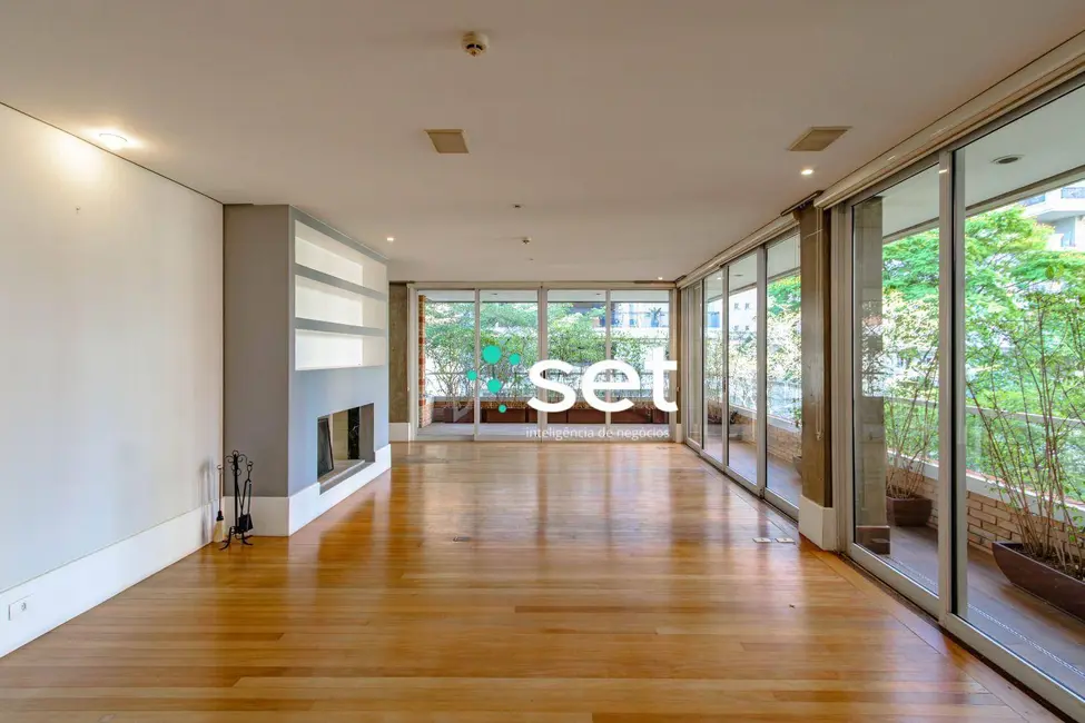 Foto 4 de Apartamento com 2 quartos à venda, 240m2 em Vila Nova Conceição, São Paulo - SP