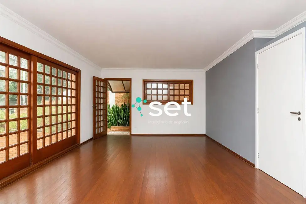 Sobrado com 4 quartos à venda, 192m2 em Pinheiros, São Paulo - SP - imagem 4 Foto 4 de Sobrado com 4 quartos à venda, 192m2 em Pinheiros, São Paulo - SP