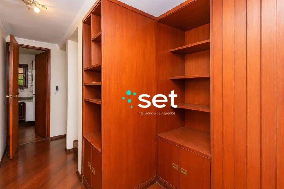 Sobrado com 4 quartos à venda, 192m2 em Pinheiros, São Paulo - SP - imagem 9 Foto 9 de Sobrado com 4 quartos à venda, 192m2 em Pinheiros, São Paulo - SP