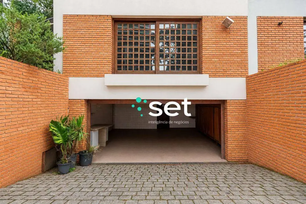 Sobrado com 4 quartos à venda, 192m2 em Pinheiros, São Paulo - SP - imagem 2 Foto 2 de Sobrado com 4 quartos à venda, 192m2 em Pinheiros, São Paulo - SP