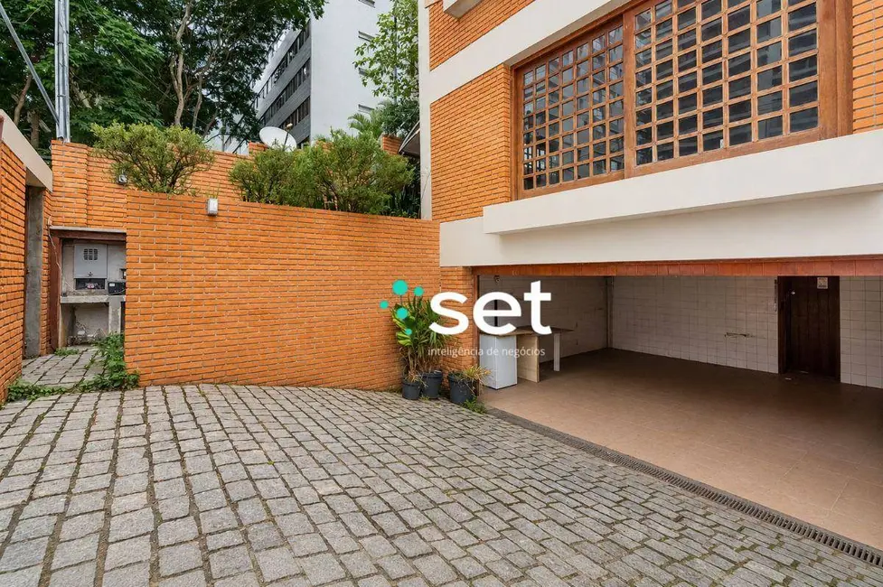 Sobrado com 4 quartos à venda, 192m2 em Pinheiros, São Paulo - SP - imagem 3 Foto 3 de Sobrado com 4 quartos à venda, 192m2 em Pinheiros, São Paulo - SP