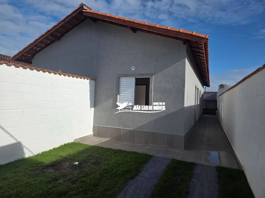 Casa com 1 quarto à venda, 125m2 em Itanhaem - SP - imagem 1 Foto 1 de Casa com 1 quarto à venda, 125m2 em Itanhaem - SP