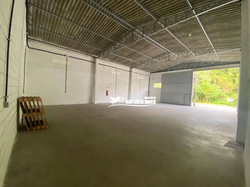 Armazém / Galpão para alugar, 600m2 em Itanhaem - SP - imagem 7 Foto 7 de Armazém / Galpão para alugar, 600m2 em Itanhaem - SP