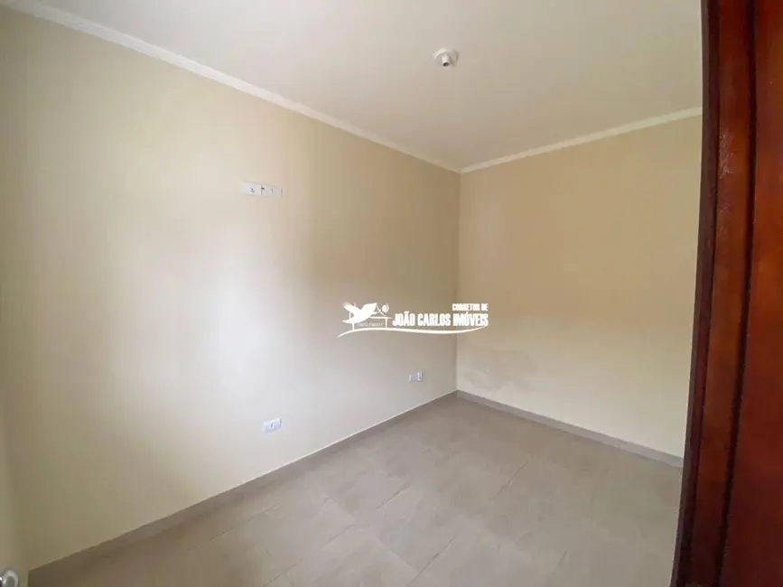 Foto 2 de Casa com 2 quartos para alugar, 50m2 em Itanhaem - SP