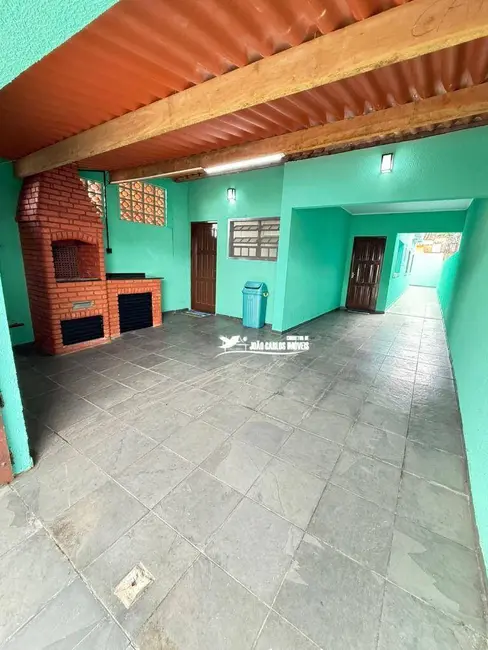 Foto 1 de Casa com 2 quartos à venda, 150m2 em Itanhaem - SP