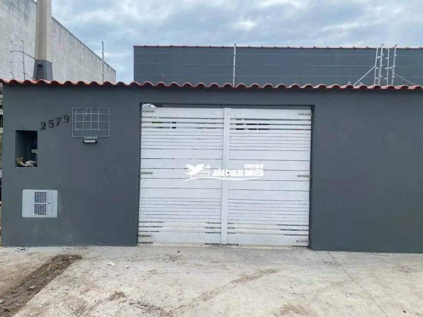Foto 2 de Casa com 2 quartos à venda, 125m2 em Itanhaem - SP