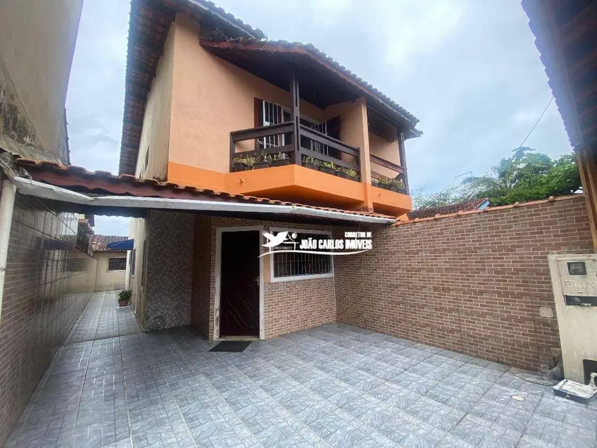 Sobrado com 4 quartos à venda, 126m2 em Itanhaem - SP - imagem 1 Foto 1 de Sobrado com 4 quartos à venda, 126m2 em Itanhaem - SP