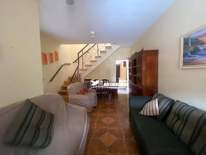 Sobrado com 4 quartos à venda, 126m2 em Itanhaem - SP - imagem 4 Foto 4 de Sobrado com 4 quartos à venda, 126m2 em Itanhaem - SP