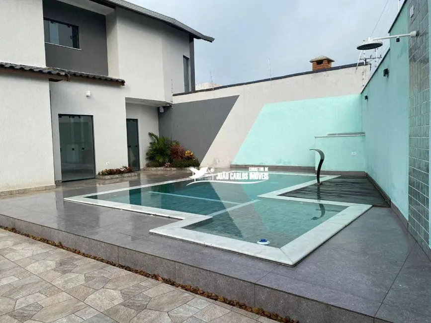 Foto 2 de Casa com 3 quartos à venda, 157m2 em Itanhaem - SP