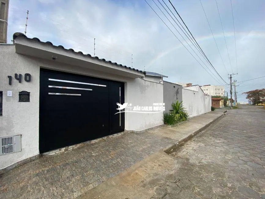 Foto 3 de Casa com 3 quartos à venda, 157m2 em Itanhaem - SP
