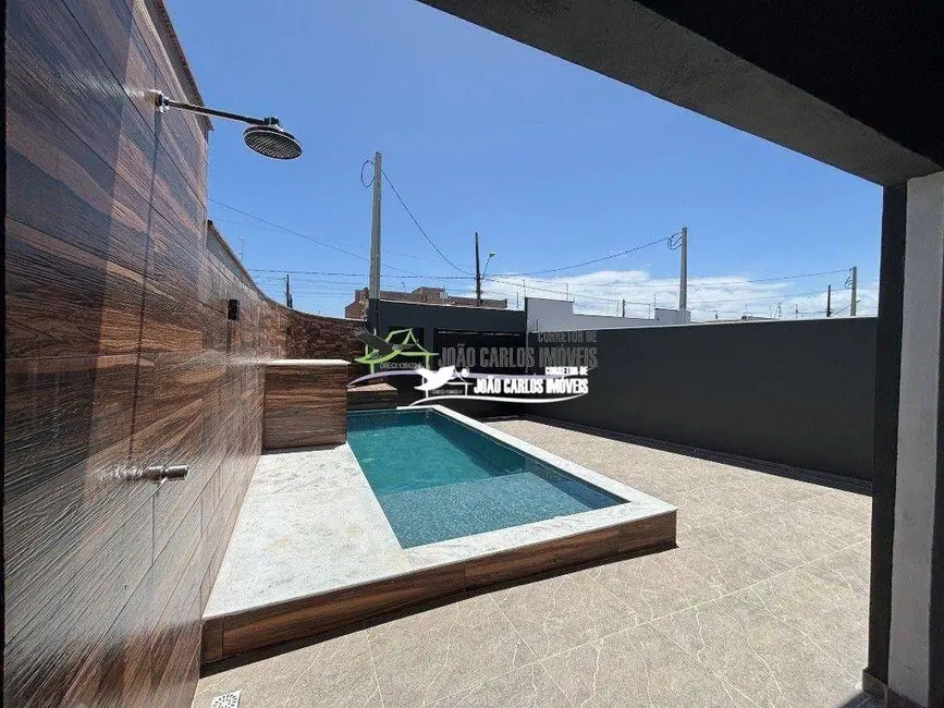 Foto 2 de Casa com 2 quartos à venda, 153m2 em Itanhaem - SP
