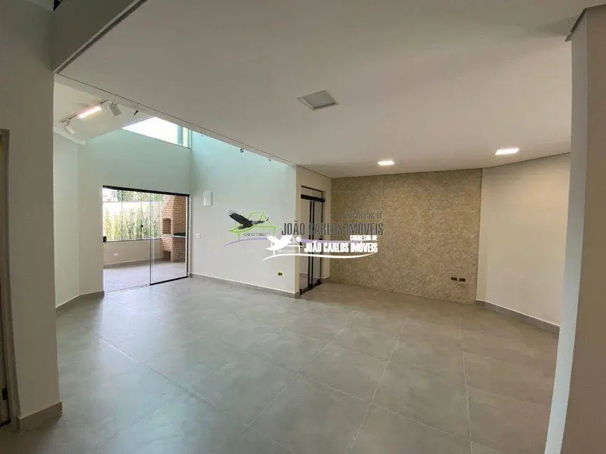 Foto 5 de Sobrado com 3 quartos à venda, 150m2 em Itanhaem - SP