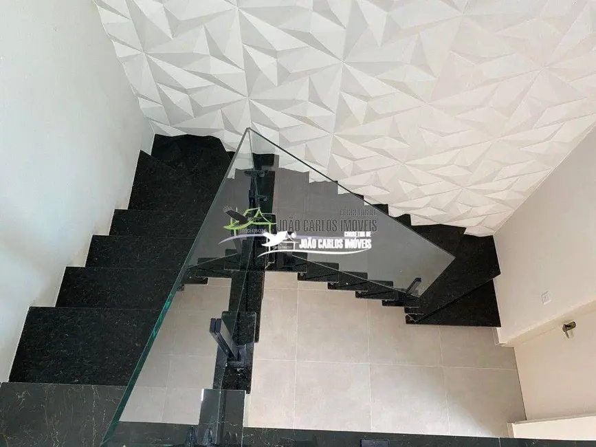 Foto 9 de Sobrado com 3 quartos à venda, 150m2 em Itanhaem - SP