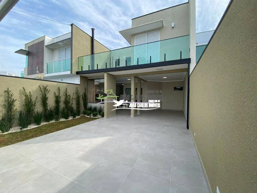 Foto 1 de Sobrado com 3 quartos à venda, 150m2 em Itanhaem - SP