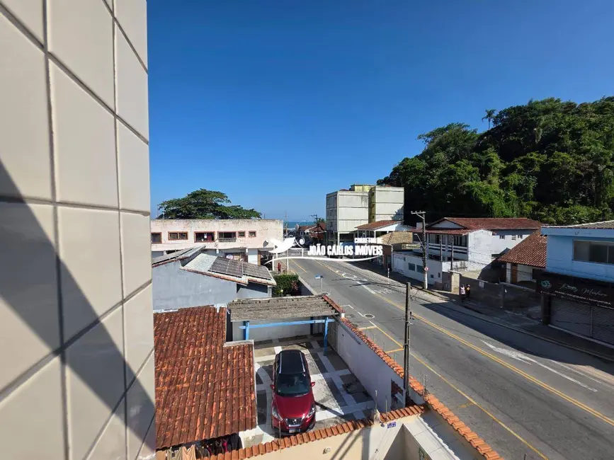 Foto 2 de Apartamento com 2 quartos à venda, 60m2 em Itanhaem - SP