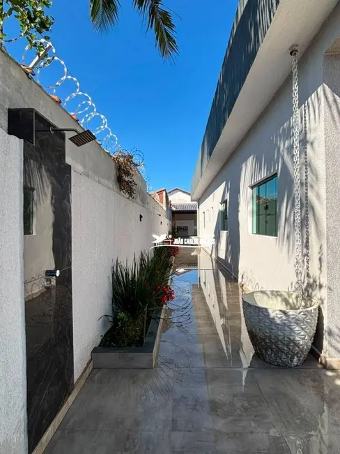 Foto 8 de Casa com 4 quartos à venda, 355m2 em Itanhaem - SP