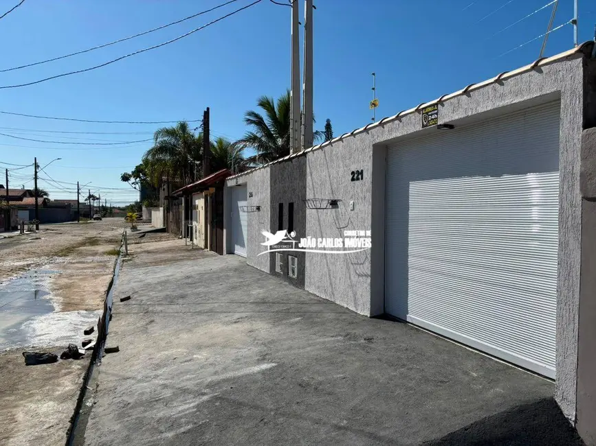 Casa com 2 quartos à venda, 180m2 em Itanhaem - SP - imagem 3 Foto 3 de Casa com 2 quartos à venda, 180m2 em Itanhaem - SP