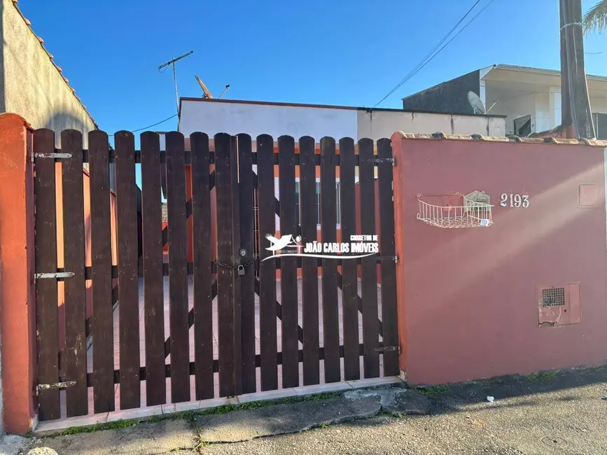 Foto 2 de Casa com 2 quartos à venda, 125m2 em Itanhaem - SP