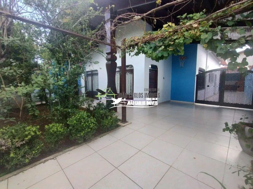 Foto 2 de Casa com 3 quartos à venda, 293m2 em Itanhaem - SP