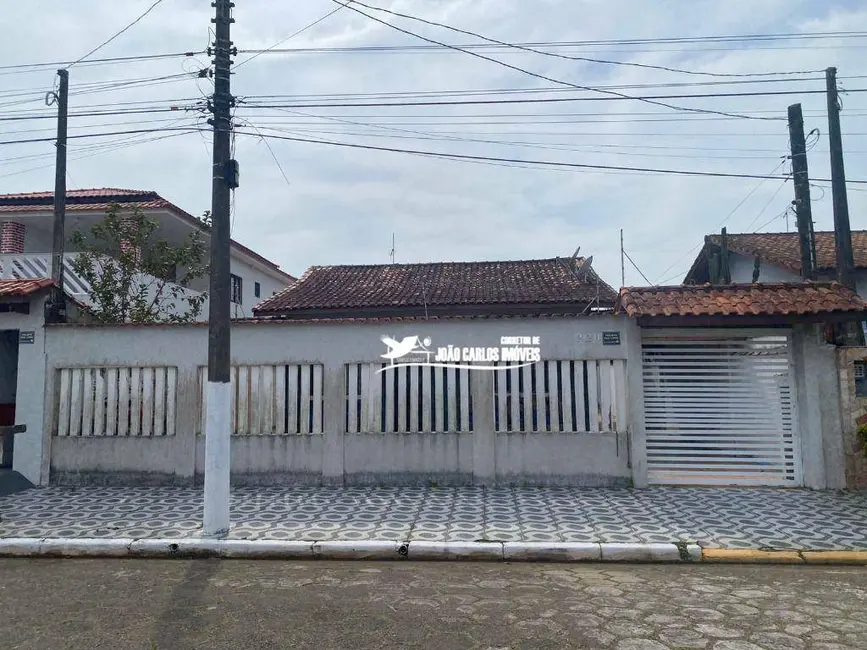 Foto 2 de Casa com 3 quartos à venda, 360m2 em Itanhaem - SP