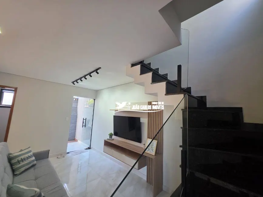 Foto 4 de Casa de Condomínio com 2 quartos à venda, 96m2 em Itanhaem - SP